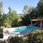 Le Pre De La Chaumette