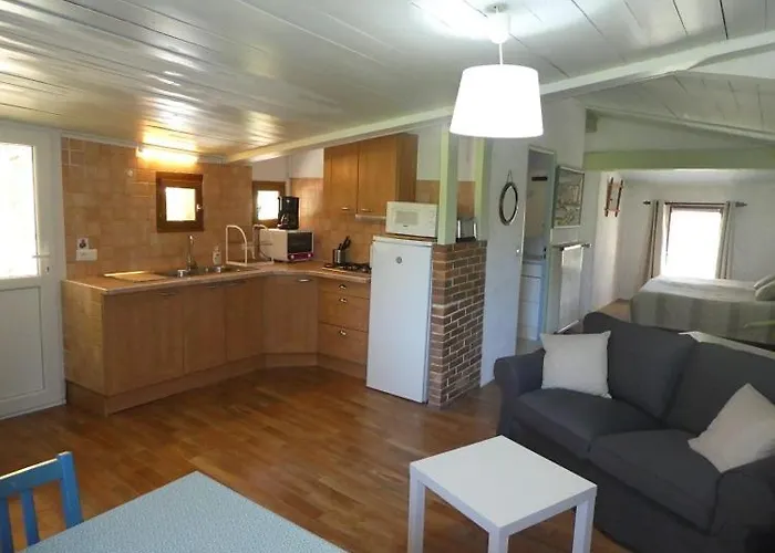 Le Pre De La Chaumette Holiday home Pierrevert