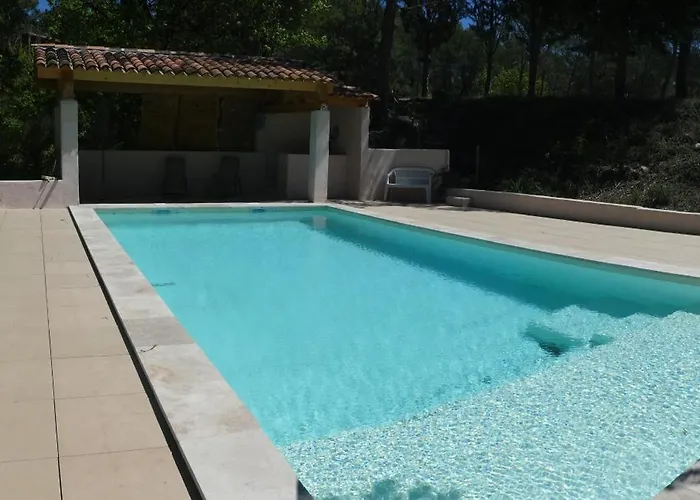 Le Pre De La Chaumette Pierrevert