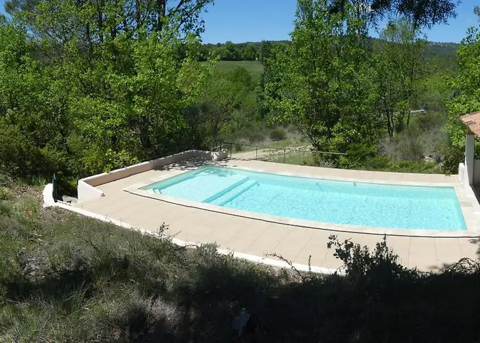 Holiday home Le Pre De La Chaumette Pierrevert